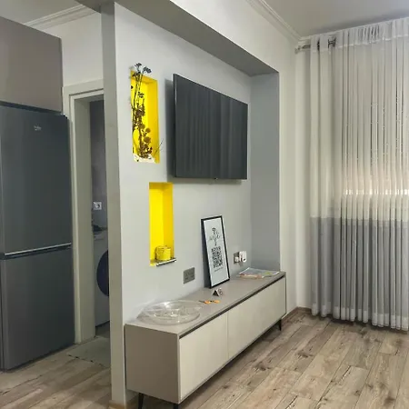 公寓 Blloku One-room 地拉那